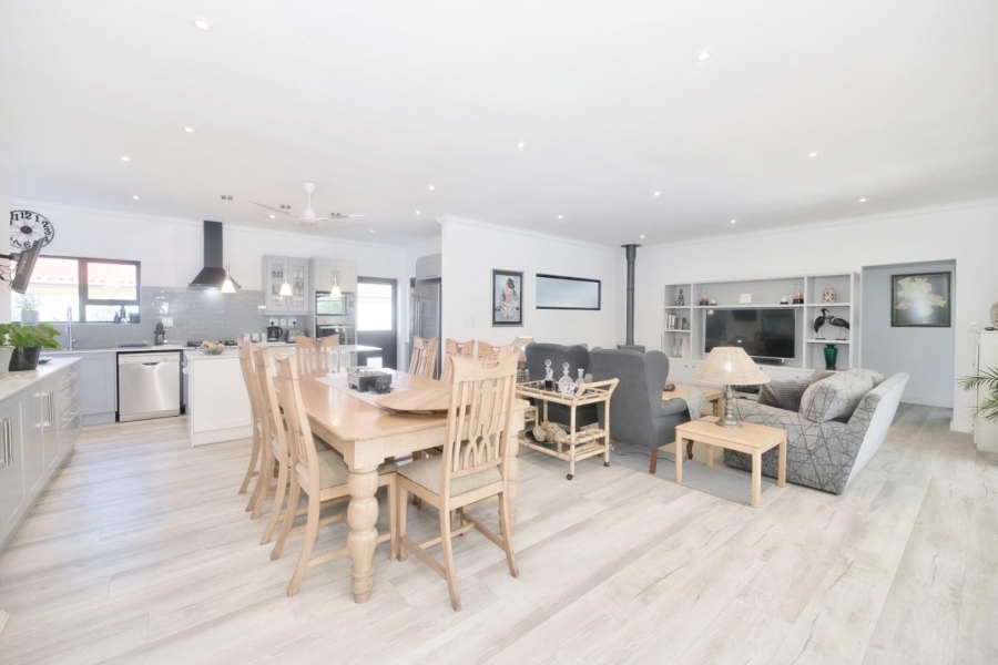 To Let 3 Bedroom Property for Rent in Northcliff Western Cape